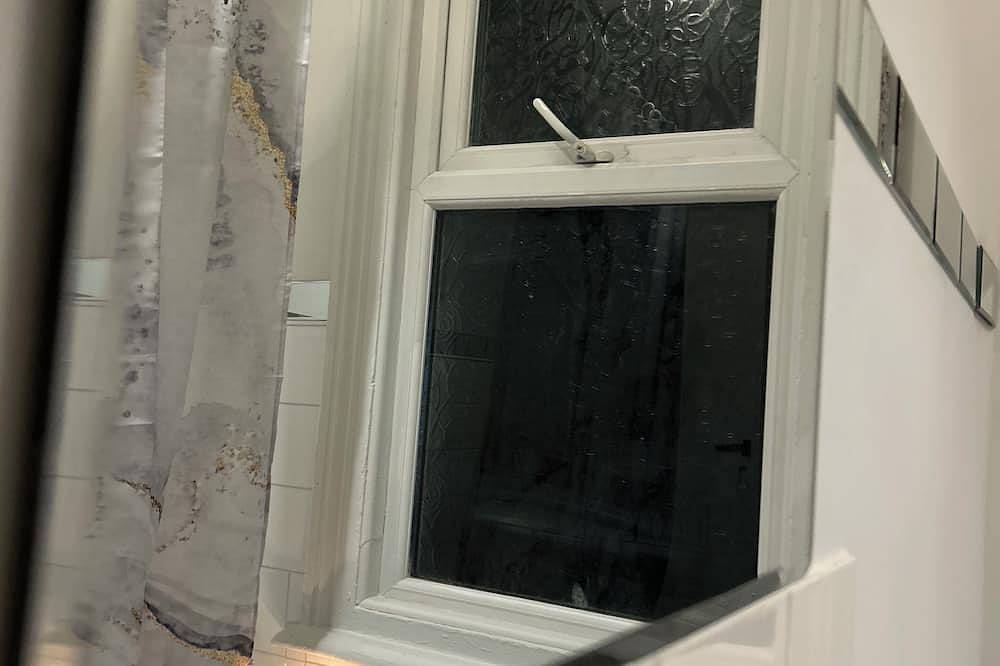 Entire apartment, King-Size Luxury Bedroom Flat in Hartlepool
