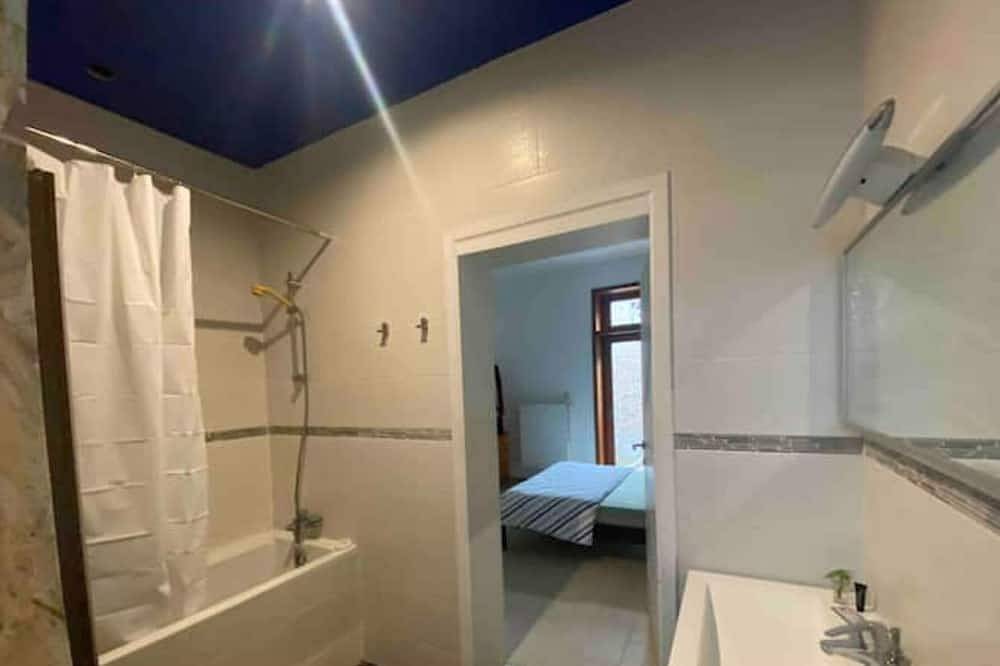 Entire apartment, Charmant Studio in Forest-Vorst, Flanders