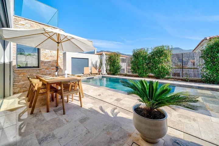 Chalet para 6 personas, con piscina además de jardín y vistas - 1