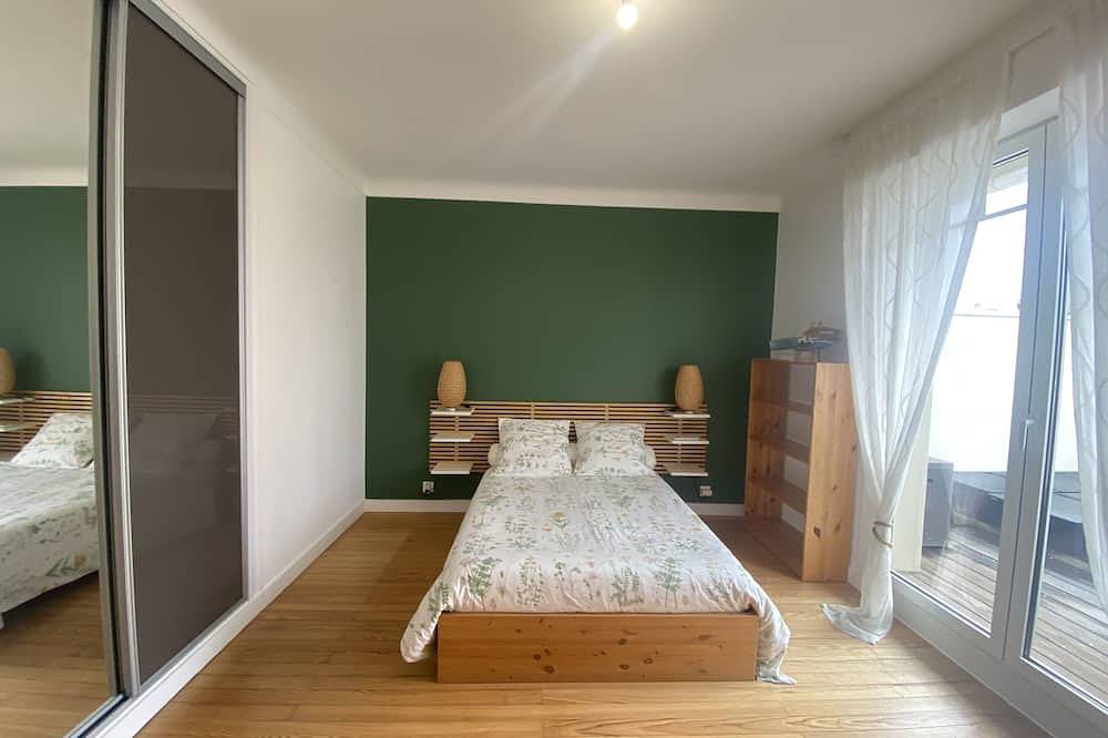 Arcachon - Elegant Large Home (2000sq/ft) with pool, 5mn by foot to the beach in Arcachon, Arcachon region