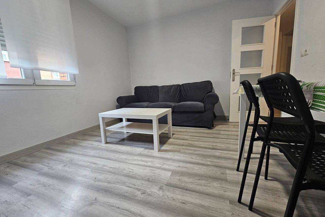 Apartamento entero, 1A114 Apartamento moderno de 3 habitaciones in Gijón, Costa Verde