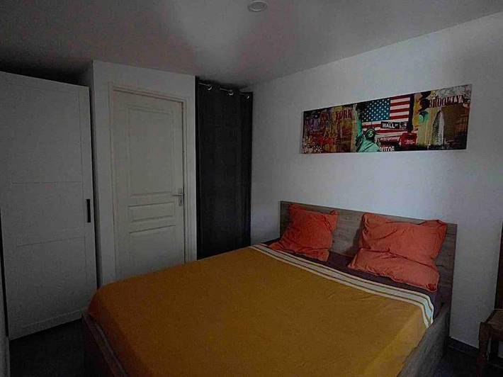 Gîte pour 4 personnes, avec terrasse et piscine à Saint-Victoret - 2