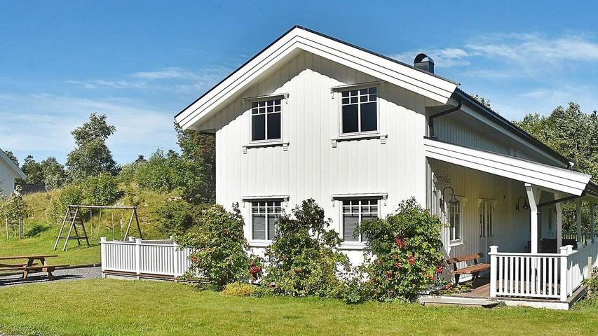 Ferienhaus für 9 Personen, mit Terrasse
