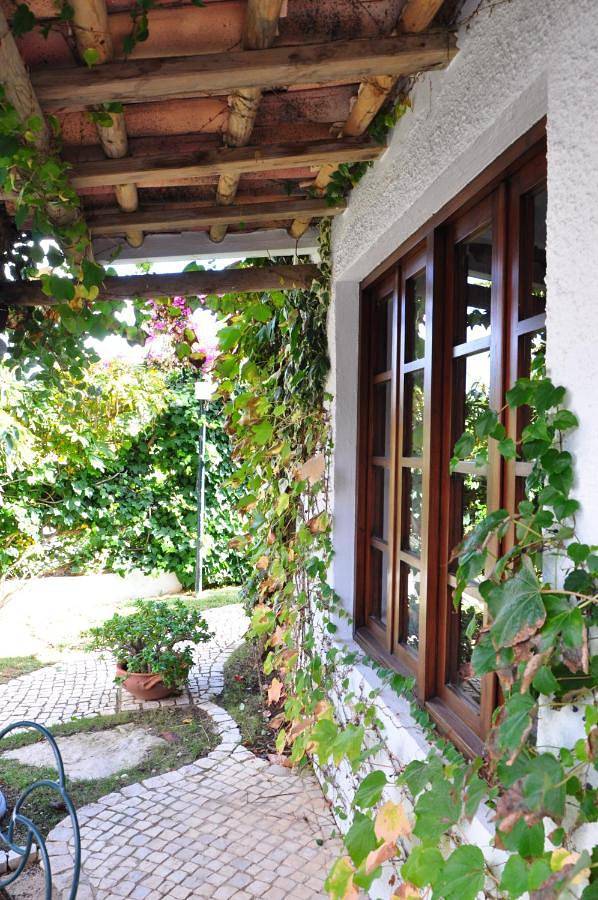 Uma Casa a Beira Sol in Santa Maria, Lagos