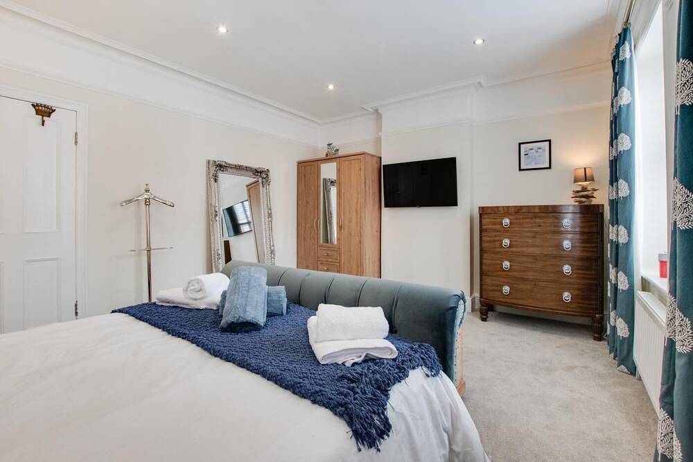 4 Bed in Whitby (oc-w1030) in Whitby, North York Moors National Park