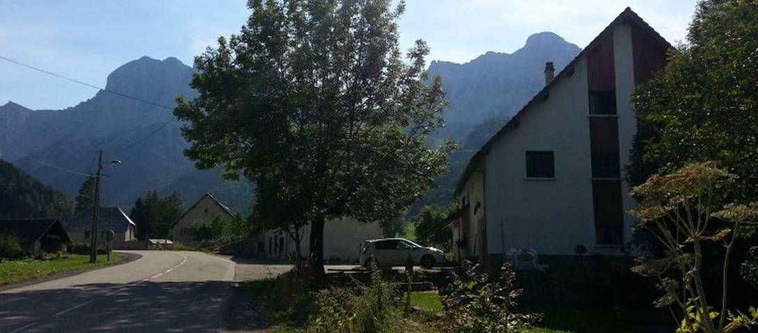 Gîte pour 8 personnes, avec terrasse et jardin à Gresse-en-Vercors - 3