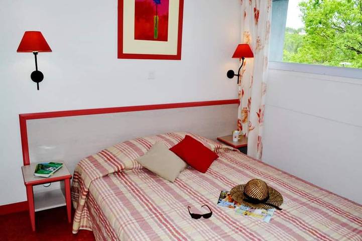 Gîte pour 4 personnes, avec piscine, animaux acceptés dans Lac de Vouglans - 2