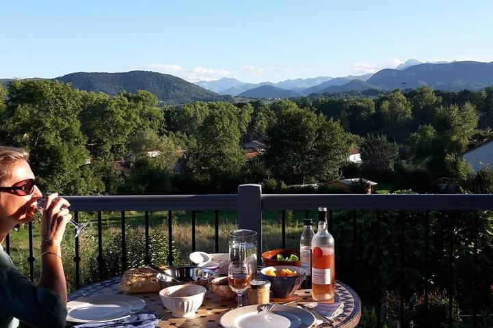 Gîte pour 4 personnes, avec terrasse et jardin dans Audinac-les-Bains