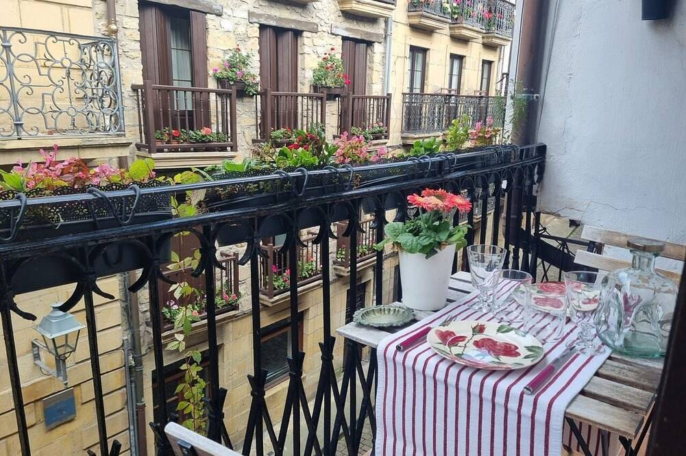 Entire apartment, Historical Center Apartmentesfctu00002001300001747700000000000000000000Ess001305 in Hondarribia, Basque Coast (Spain)