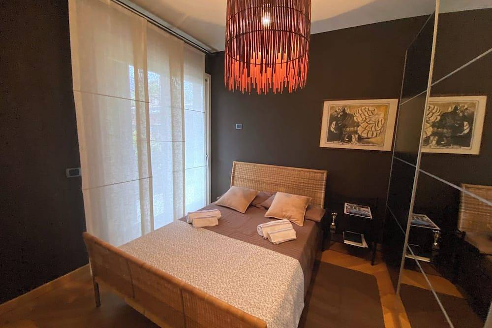 Casa Del Lago Bezaubernde exklusive Villa, nur fünfzig Meter vom See entfernt. in Maderno, Toscolano-Maderno