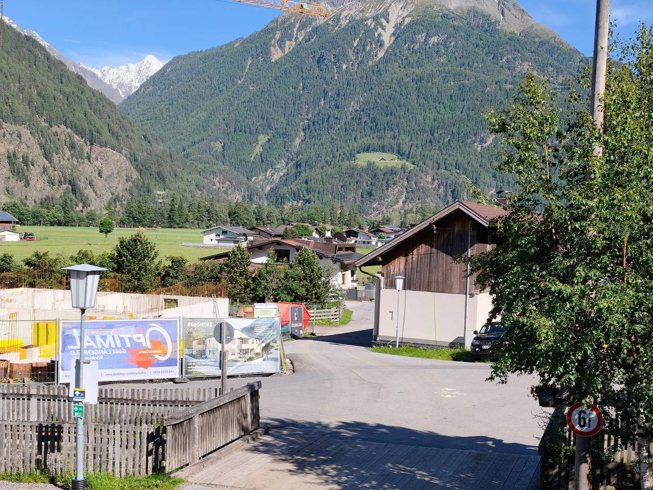 Ganze Wohnung, Apartment 'Ferienhaus Am Wasserfall Ap2' mit Bergblick, privater Terrasse und Wlan in Längenfeld, Ötztal