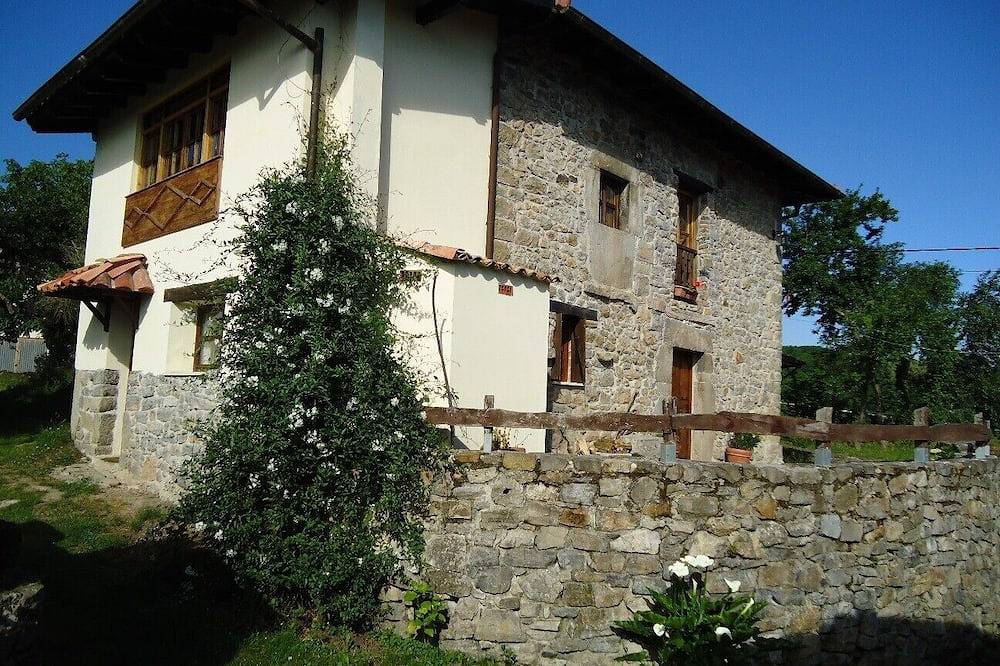 Herrliche Aussicht, authentisch und voll ausgestattet. Region Picos de Europa. in Parres, Provincia de Asturias