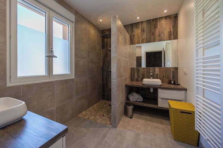 Domaine Vilonapa  Villa  Figuier  avec piscine privée - 6 personnes in Saint-Alban-Auriolles, Ardèche