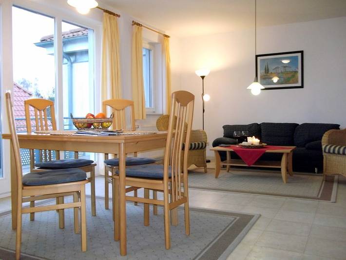 Ferienwohnung für 3 Personen, mit Balkon am Dierhagen Strand - 2