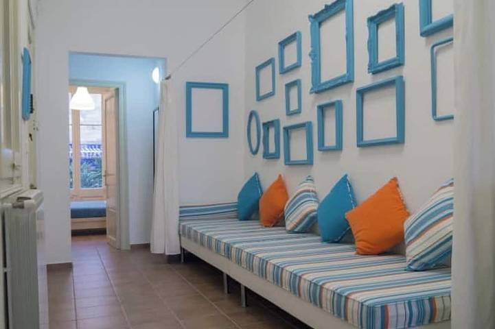 Entire apartment, Batlló: In front of the Ribera Beach, in the center of Sitges. in Sitges, Garraf