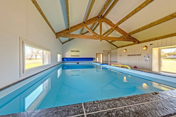 Maison de vacances pour 10 personnes, avec jardin et bassin pour enfant, animaux acceptés à Plouguerneau