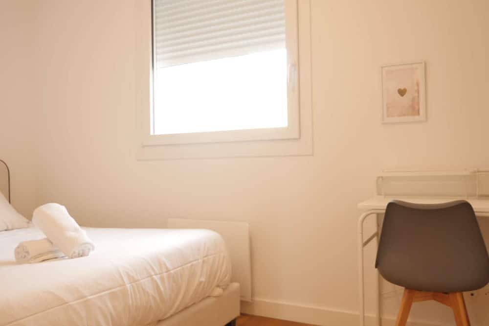 Entire apartment, \"Oparadi\" Opal green V in Le Portel, Boulogne-sur-Mer region