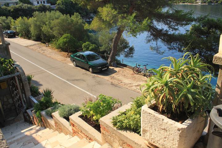 Gîte pour 5 personnes, avec balcon/terrasse dans Lastovo - 2