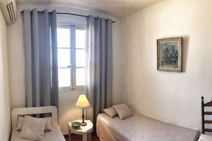 Gîte pour 6 personnes, avec balcon dans Plage De Port Grimaud - 2