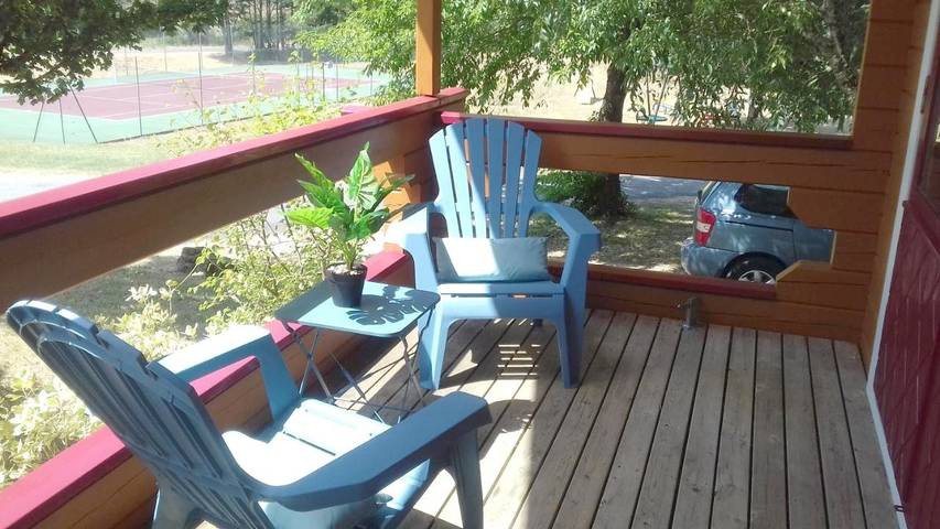 Location de vacances pour 4 personnes, avec piscine ainsi que jardin et vue, animaux acceptés à Mauroux - 4