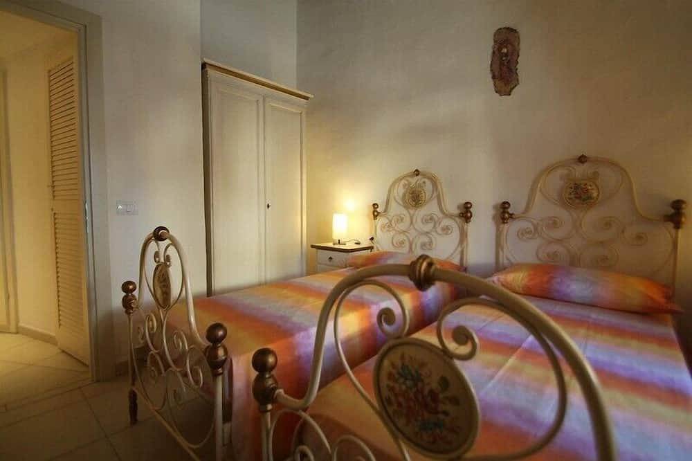 Villa Mit Pool Depandace Und Garten in La Ciaccia, Valledoria