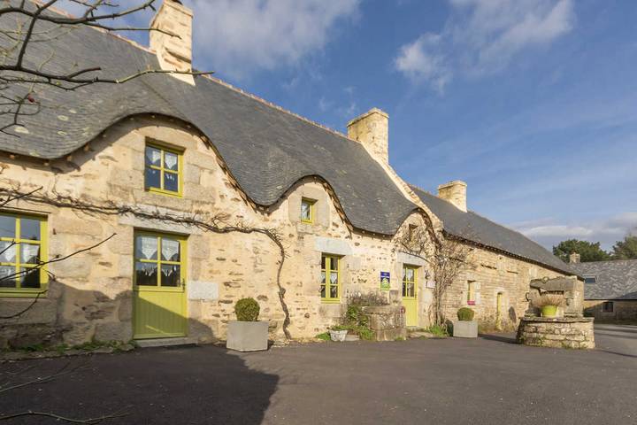 Chambre d’hôte pour 3 personnes, avec Terrasse ainsi que Jardin et Vue dans le Morbihan
