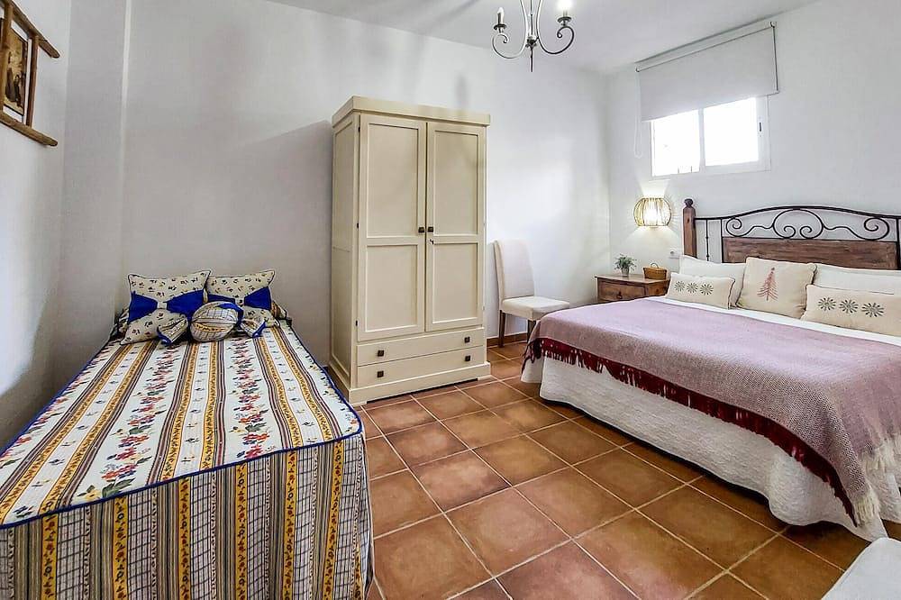 Preciosa casa El Bosque,Cádiz in El Bosque, White Villages