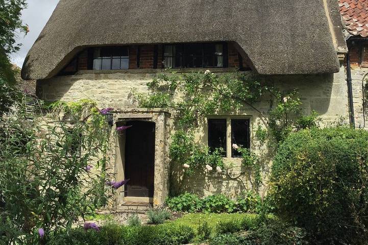 Holiday rental for 6 people, with garden and terrace, with pets in Wiltshire