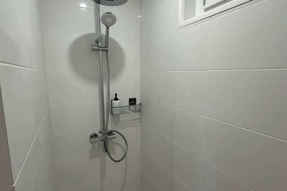 Appartement entier, Joli appartement rénové de 55m2. Parking gratuit in Cassis, Parc national des Calanques