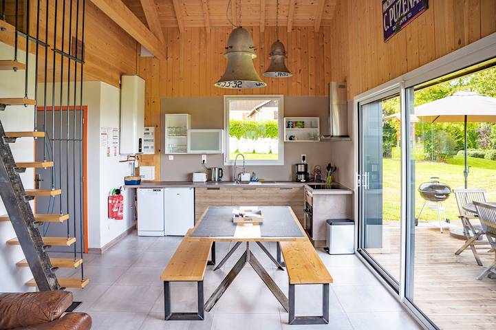 Gîte pour 6 personnes, avec terrasse ainsi que jardin et jacuzzi à Corcieux - 4