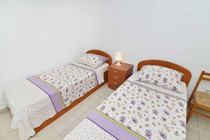Ganze Wohnung, Apartment Martina 3 4+1 near the beach in Srima in Srima, Šibenik-Knin