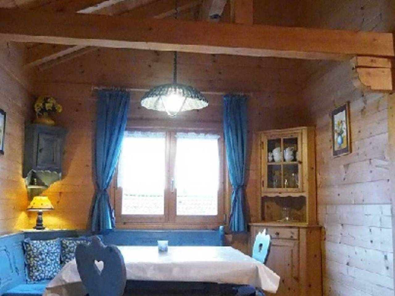 Naturerlebnisdorf Stamsried im Bayerischen Wald - Gemütliches Ferienhaus am Waldrand für 5 Personen in Stamsried, Ostbayern