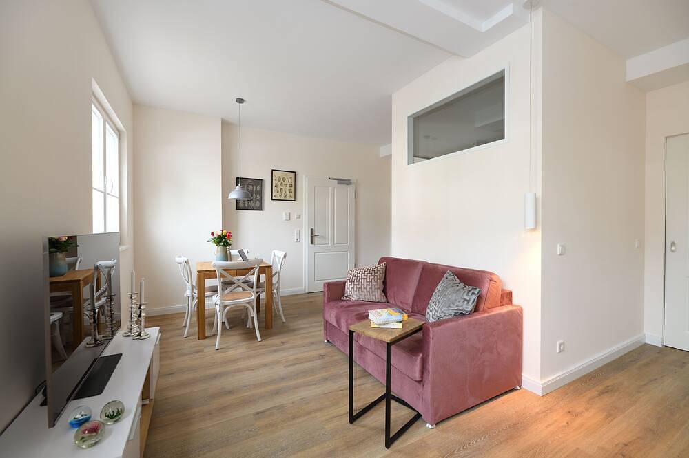Ganze Wohnung, Wohnung \"Starkenburg\" - Helle Erdgeschosswohnung mit Blick zum Innenhof in Heppenheim, Bergstraße