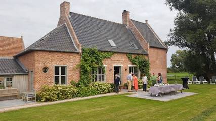 Location de vacances pour 24 personnes, avec jardin et vue à Dixmude