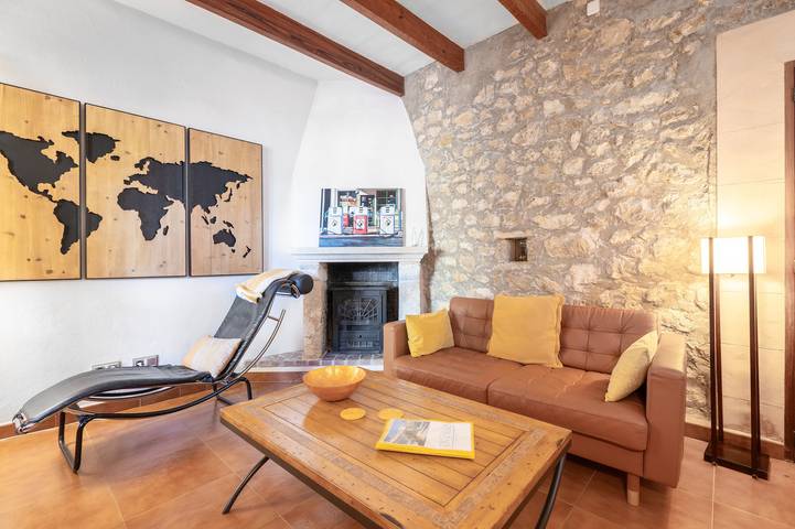 Entire apartment, Apartment Tierra with Communal Pool, Wi-Fi and Air Conditioning in Porreres, South Majorca