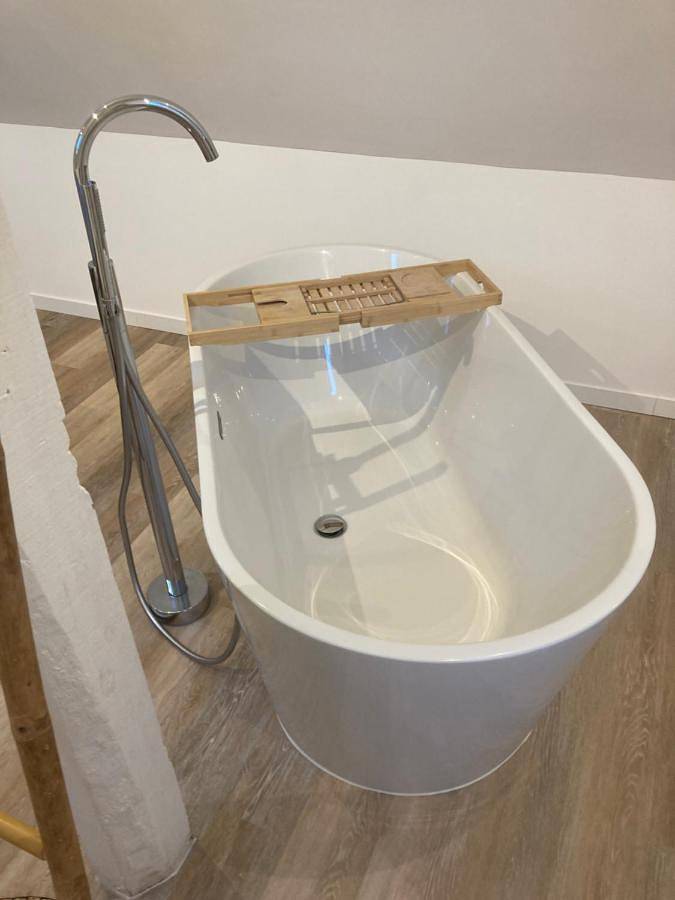 Location de vacances pour 2 personnes, avec jardin et jacuzzi à Saint-Martin-des-Entrées - 3