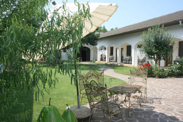 Ferienhaus für 2 Personen, mit Balkon und Terrasse sowie Garten und Ausblick in Illmitz - 2
