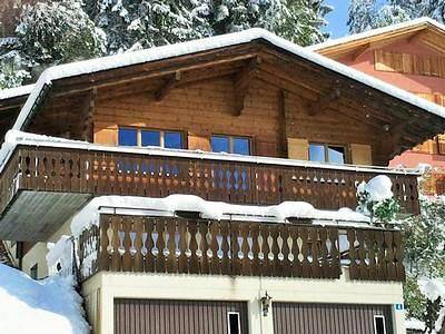 Ganze Ferienwohnung, Gemütliches Chalet mit fantastischer Aussicht in Laax Dorf, Laax