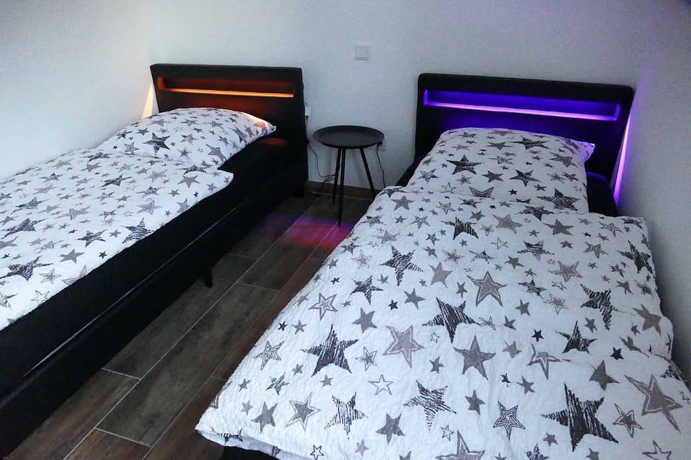 Ganze Wohnung, Moderne Ferienwohnung (88qm) auf zwei Etagen in Pleinfeld, Fränkisches Seenland