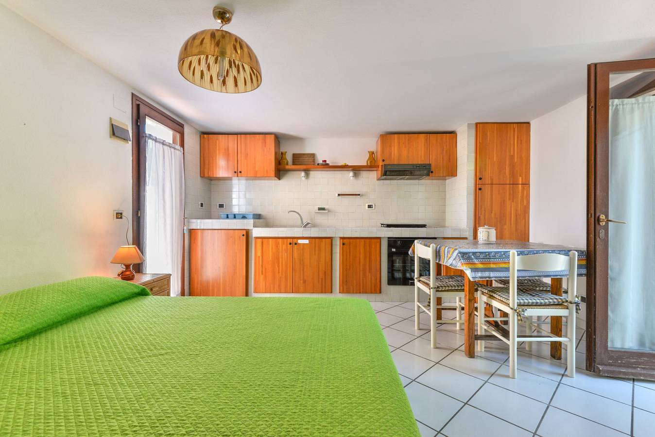 Entire studio, Studio Apartment 'Monolocale Nel Verde' with Private Terrace, Shared Garden and Wi-Fi in Marciana Marina, Elba