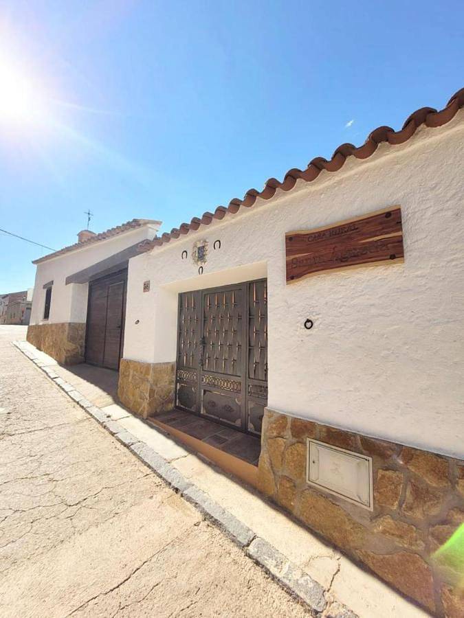 Three-Bedroom House in Jaraba, Provincia de Zaragoza