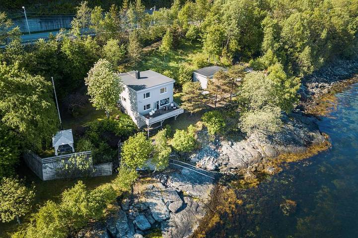 Location de vacances pour 8 personnes, avec Balcon ainsi que Jacuzzi et Jardin dans Trondheim