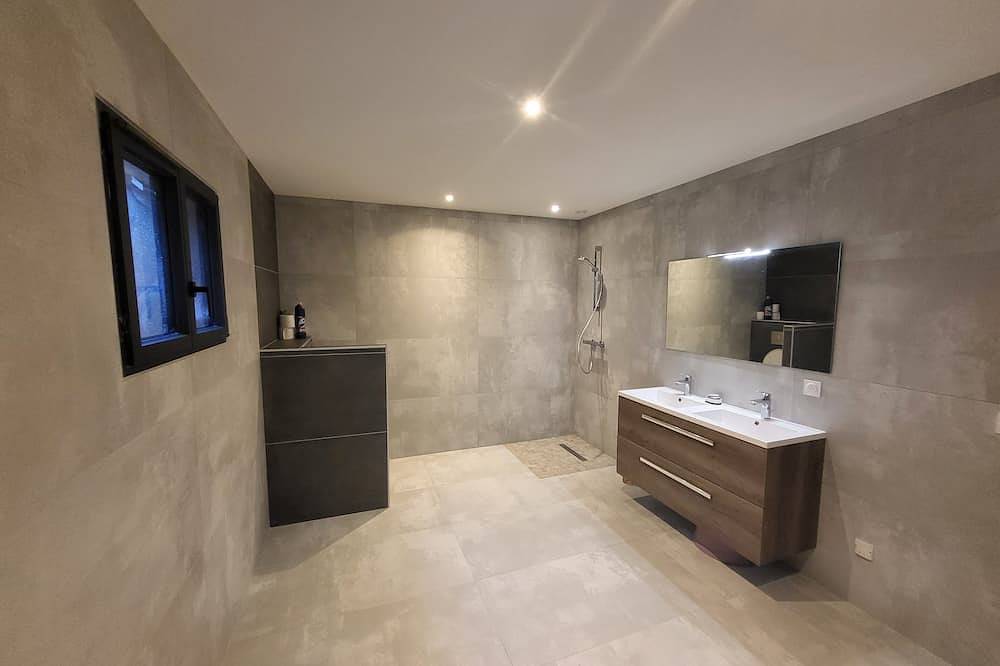 Recent 5-bedroom villa in Publier, Thonon-les-Bains und Umgebung