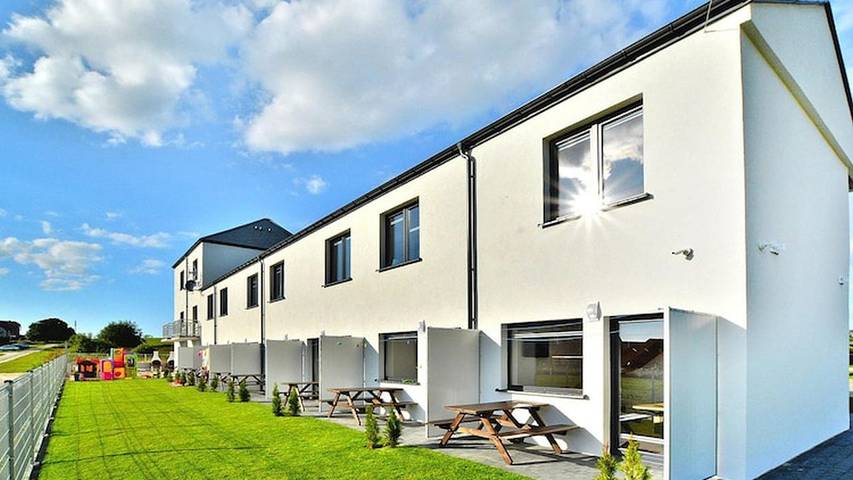 Ferienhaus für 7 Personen, mit Pool und Garten