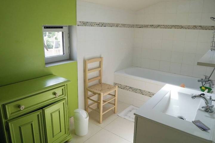 Cantegrel, private rooms in a house for 1 to 4 people; dogs welcome. in Lunel-Viel, Costa mediterránea (Francia)
