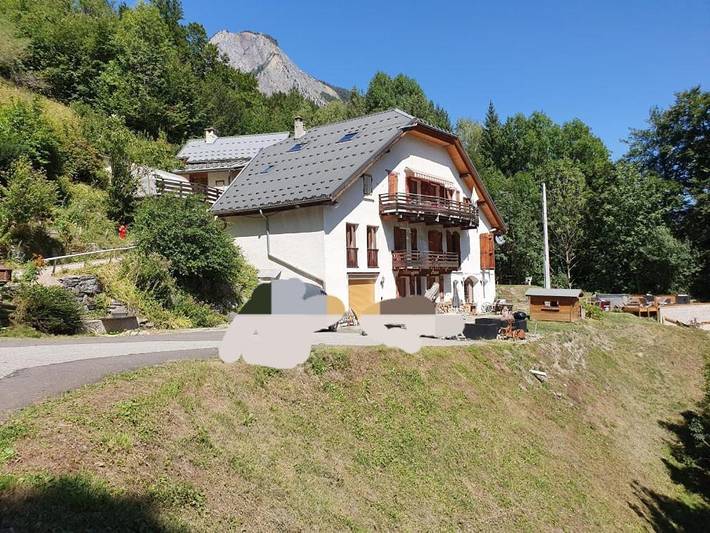 Gîte pour 4 personnes, avec Terrasse et Vue à Ornon