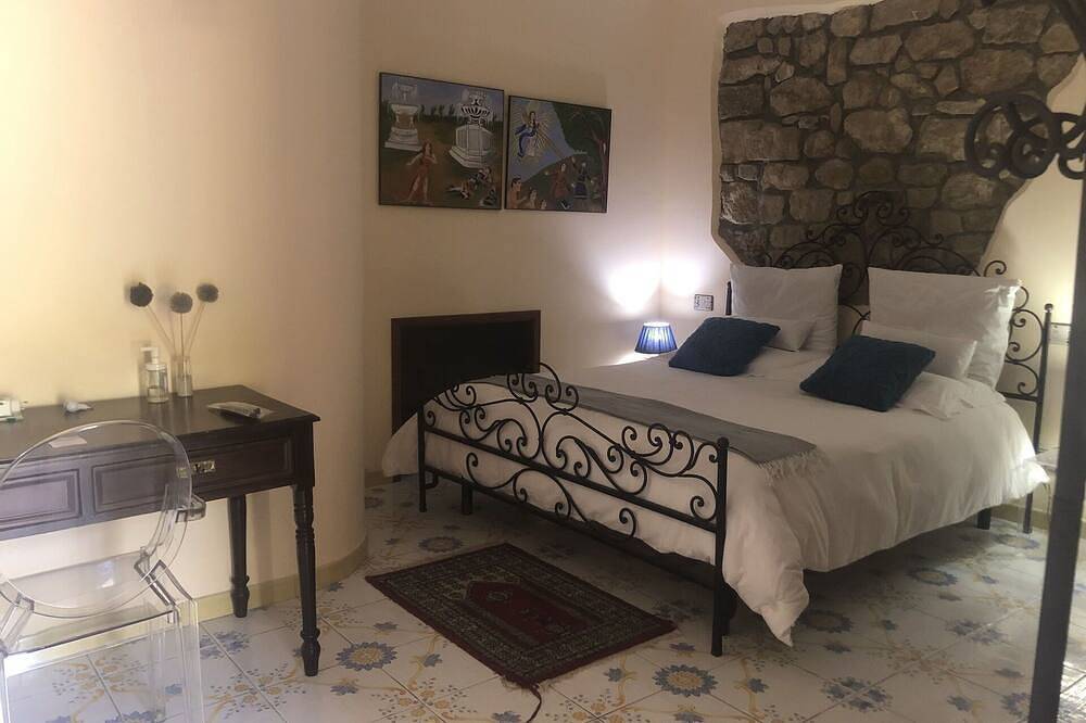 Estupenda casa de vacaciones privada con piscina privada, A/C, Tv y vista panorámica in Ficarra, Provincia de Messina