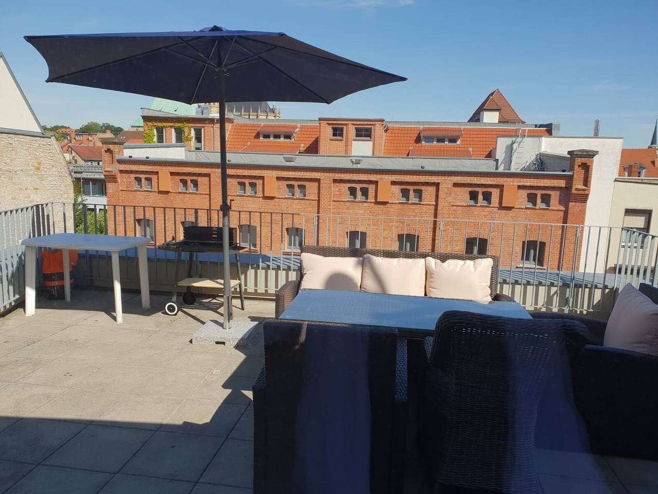 Ganze Wohnung, Apartment „Am Hirschgarten“ mit privater Terrasse und Wlan in Altstadt (Erfurt), Erfurt