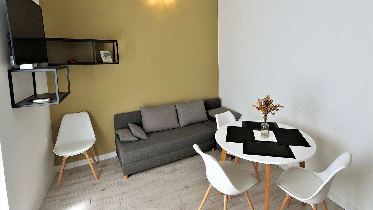 Ganze Ferienwohnung, Ferienwohnung für 3 Personen (33 m²) in Murter in Općina Murter-Kornati, Murter