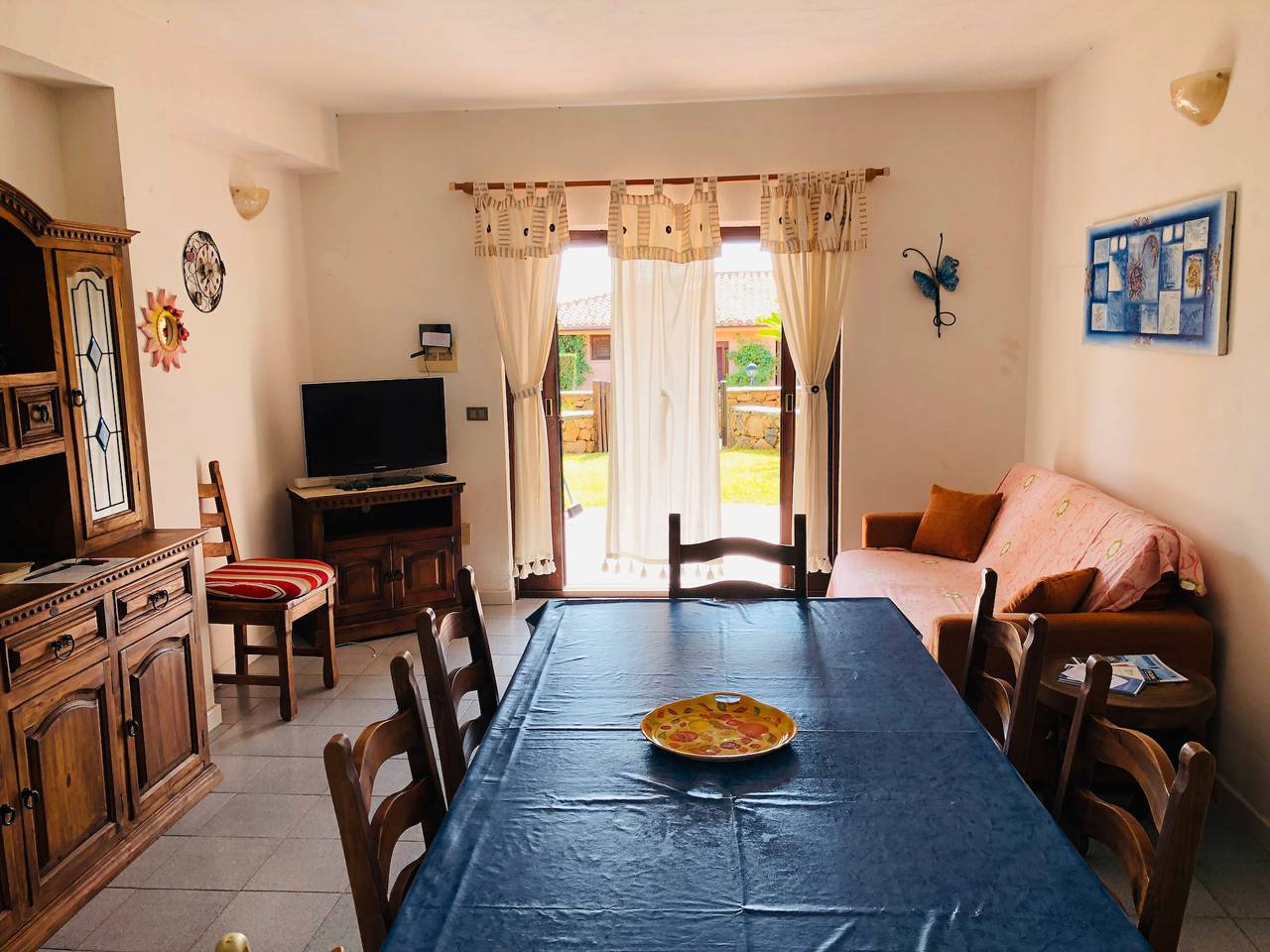 Ganze Wohnung, Apartment 'Trilocale Corallo 300 m vom Strand' mit Gemeinschaftspool, privater Terrasse und privatem Garten in Porto San Paolo, Loiri Porto San Paolo